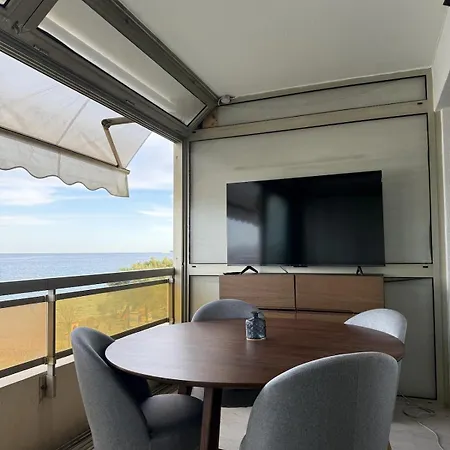Apartment Studio2 With Sea View - French Riviera Retreat *