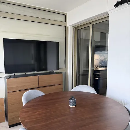 Studio2 With Sea View - French Riviera Retreat Apartment